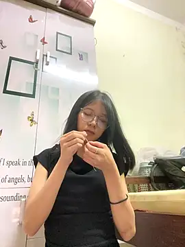 meomeo2k6 online show from October 22, 6:57 am