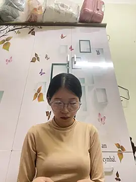 meomeo2k6 online show from November 12, 7:23 am