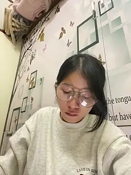 meomeo2k6 online show from November 3, 2:09 pm