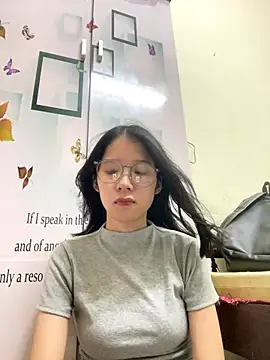 meomeo2k6 online show from October 20, 7:53 am