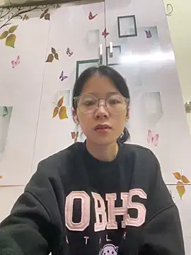 meomeo2k6 online show from December 1, 7:31 am