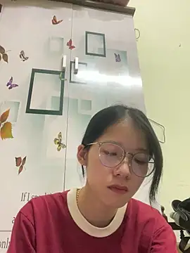 meomeo2k6 online show from October 29, 1:43 pm