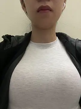 meomeo2k6 online show from February 8, 6:11 am