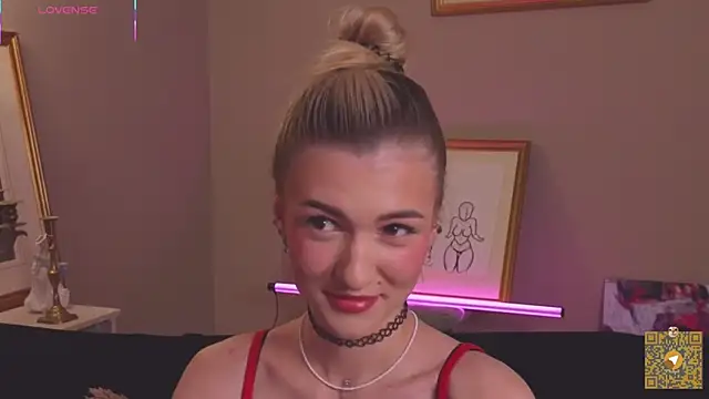 BeatrixGummer online show from October 17, 8:10 pm