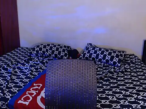 hotrerexxx online show from December 1, 8:48 am