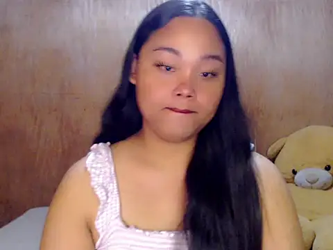  Lylia online show from September 18, 9:18 pm