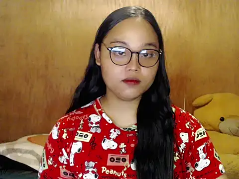  Lylia online show from October 31, 9:22 pm