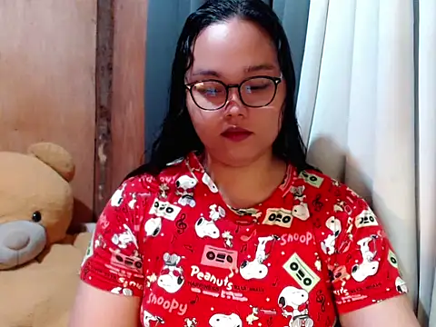 Snapshot of _Lylia chatting on February 1, 10:30 pm Lylia online show from February 1, 10:30 pm