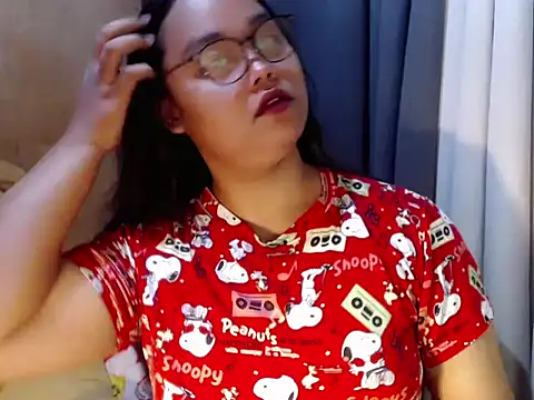 Snapshot of _Lylia chatting on November 17, 10:14 pm Lylia online show from November 17, 10:14 pm