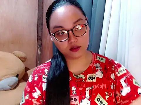 Snapshot of _Lylia chatting on February 15, 9:25 pm Lylia online show from February 15, 9:25 pm