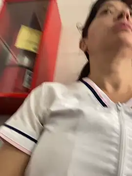 Snapshot of aphrodite_sexy chatting on February 2, 12:37 pm aphrodite sexy online show from February 2, 12:37 pm