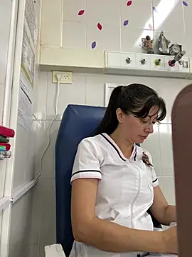 Snapshot of aphrodite_sexy chatting on February 4, 12:22 pm aphrodite sexy online show from February 4, 12:22 pm