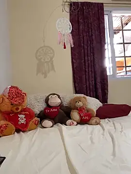 Snapshot of aphrodite_sexy chatting on February 14, 3:23 pm aphrodite sexy online show from February 14, 3:23 pm