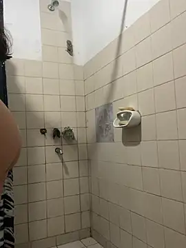 aphrodite sexy online show from April 6, 9:38 pm