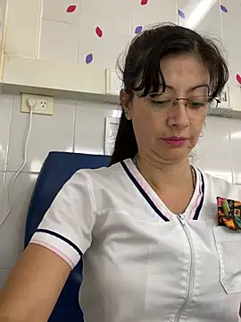 Snapshot of aphrodite_sexy chatting on February 10, 6:18 pm aphrodite sexy online show from February 10, 6:18 pm