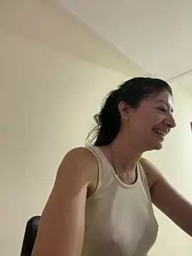 Snapshot of aphrodite_sexy chatting on March 1, 11:16 pm aphrodite sexy online show from March 1, 11:16 pm