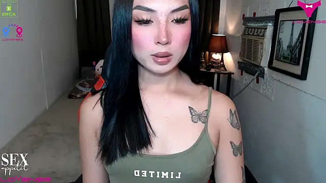 Snapshot of Goddess_Isabel chatting on November 25, 5:30 am Goddess Isabel online show from November 25, 5:30 am