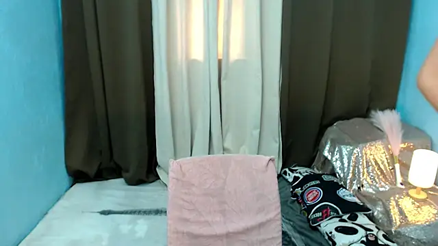 Snapshot of Goddess_Isabel chatting on June 7, 4:07 am Goddess Isabel online show from June 7, 4:07 am