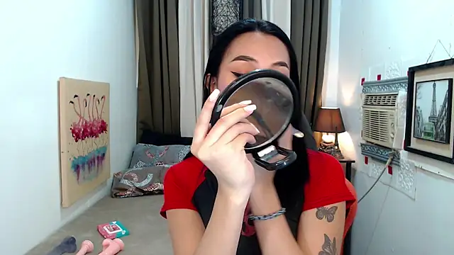 Snapshot of Goddess_Isabel chatting on October 6, 1:51 am Goddess Isabel online show from October 6, 1:51 am