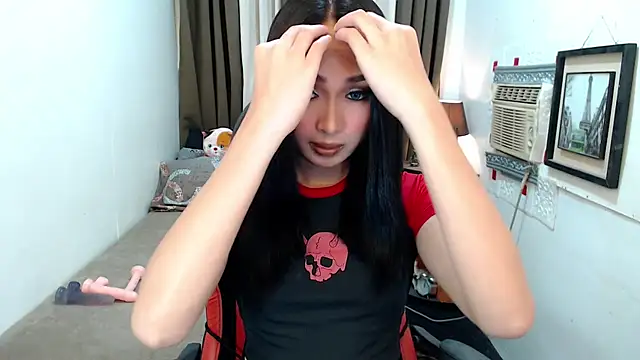 Snapshot of Goddess_Isabel chatting on October 19, 2:14 am Goddess Isabel online show from October 19, 2:14 am