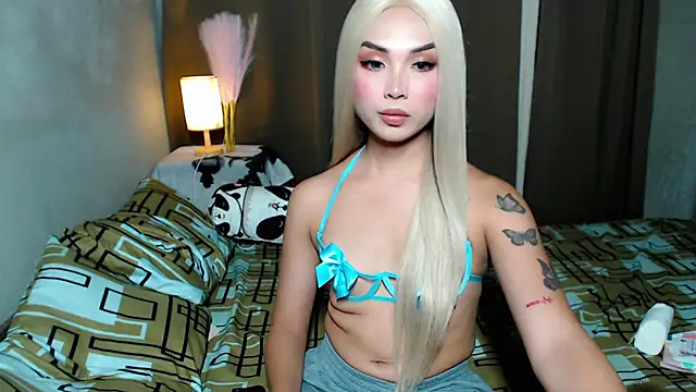 Snapshot of Goddess_Isabel chatting on February 9, 1:09 pm Goddess Isabel online show from February 9, 1:09 pm