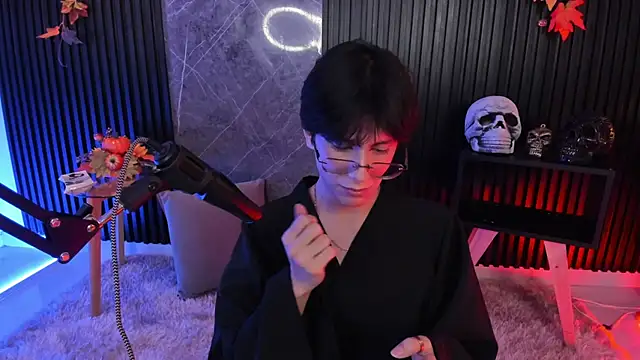 Snapshot of luixdust_ chatting on October 23, 3:38 am luixdust online show from October 23, 3:38 am