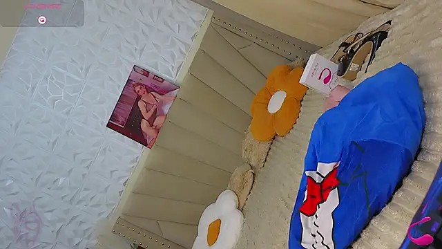 hollywoodxtrans online show from November 8, 12:47 am