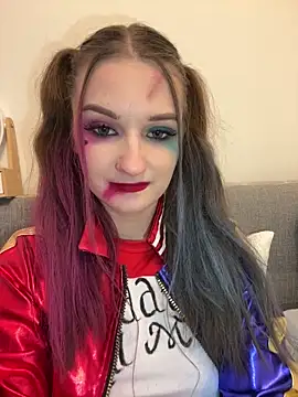 AdelinaEmber online show from October 31, 11:51 am