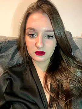 AdelinaEmber online show from September 10, 7:18 am