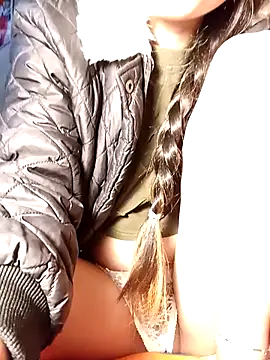 Venessa online show from November 26, 5:40 am