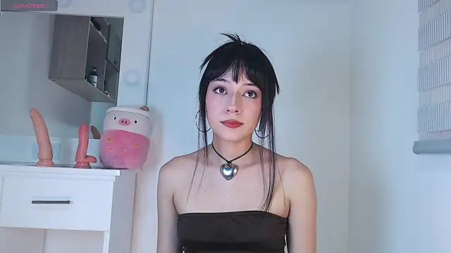 Cleogh  online show from November 30, 2:23 am