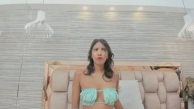ikia lopez  online show from June 19, 12:00 pm