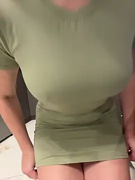 Snapshot of Umka-29 chatting on November 17, 10:14 pm Umka-29 online show from November 17, 10:14 pm