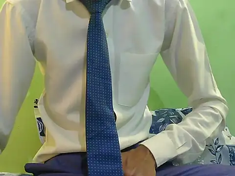 rockyy23boy online show from October 25, 9:30 am