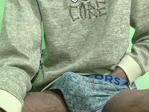 rockyy23boy online show from December 21, 2:13 am