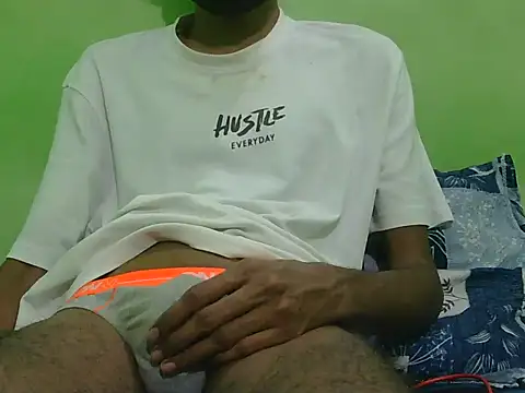 rockyy23boy online show from December 17, 3:44 am