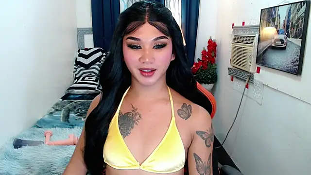 Snapshot of lil_fantacy chatting on September 24, 1:02 am lil fantacy online show from September 24, 1:02 am
