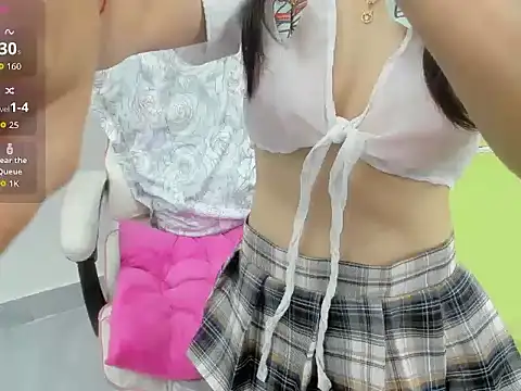 Snapshot of LuckyBabe_new01 chatting on September 15, 3:07 am LuckyBabe new01 online show from September 15, 3:07 am