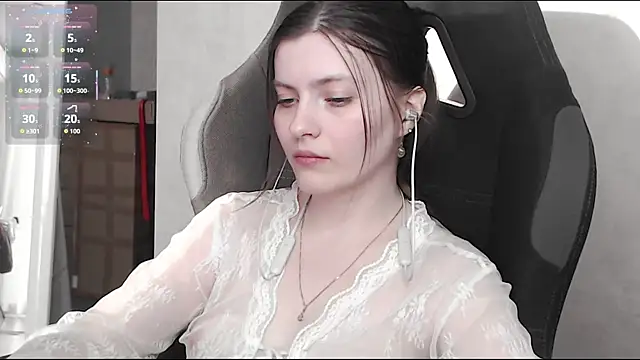 cute elfy  online show from October 6, 2:07 pm