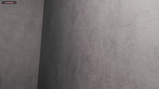 cute elfy  online show from October 10, 3:24 pm