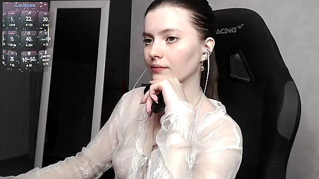 cute elfy  online show from September 27, 4:46 pm