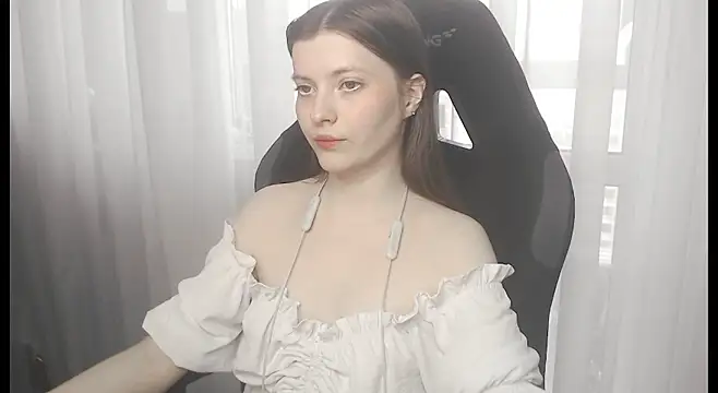 cute elfy  online show from February 5, 2:02 pm