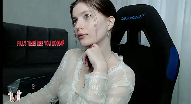 cute elfy  online show from February 23, 1:23 pm