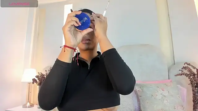 SalomeeBell online show from October 27, 8:21 pm