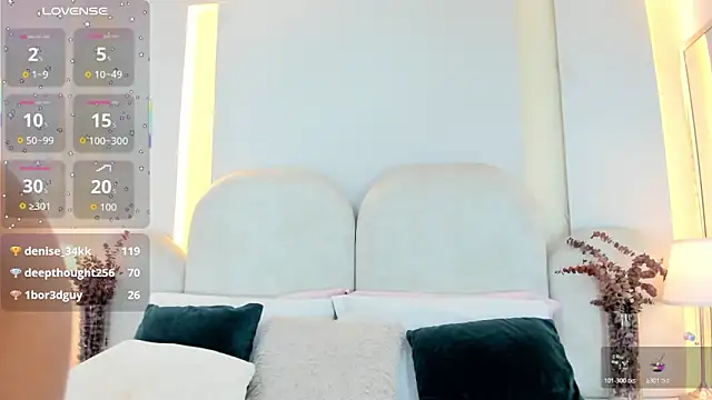 SalomeeBell online show from January 9, 8:16 pm