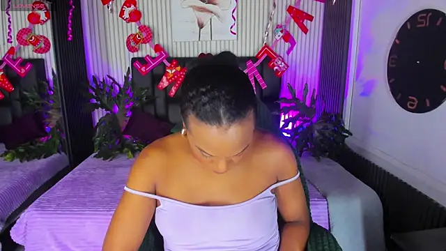 AriebonyBrooke online show from February 16, 12:26 pm