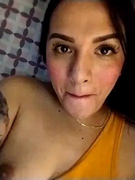 enoria1992 online show from November 13, 4:49 am