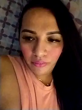 enoria1992 online show from October 18, 7:32 am