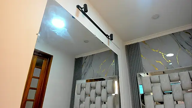 Snapshot of Wonderkloe_ chatting on May 5, 7:28 pm Wonderkloe online show from May 5, 7:28 pm