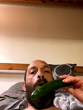 Snapshot of jackadi33 chatting on October 7, 11:06 pm jackadi33 online show from October 7, 11:06 pm